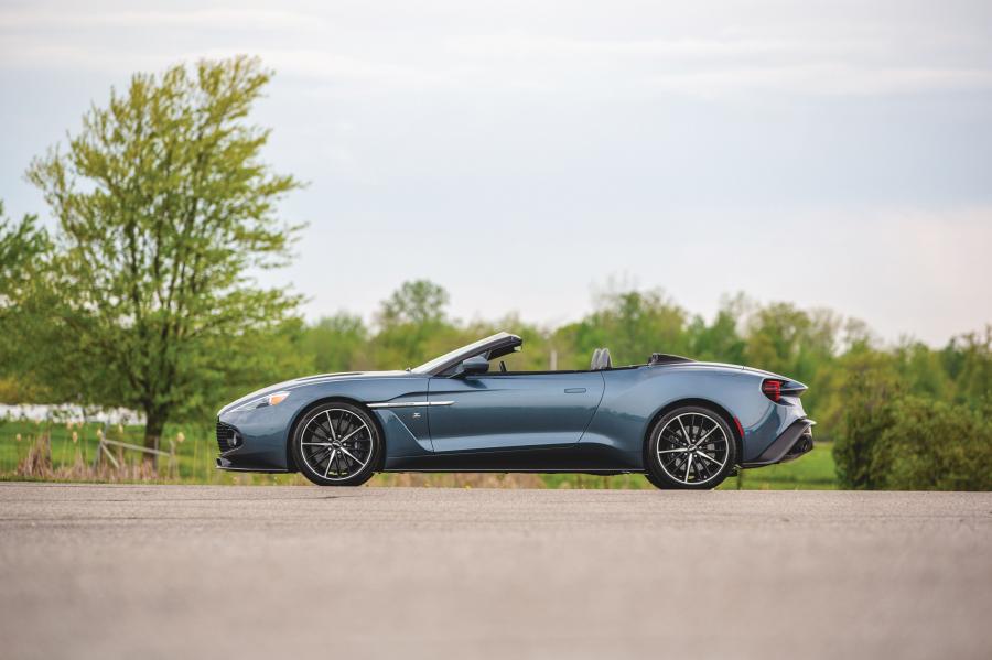  Aston Martin Vanquish Zagato Volante 2017 года  (NA) (фото 33 из 40)